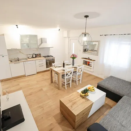 Apartment Teo